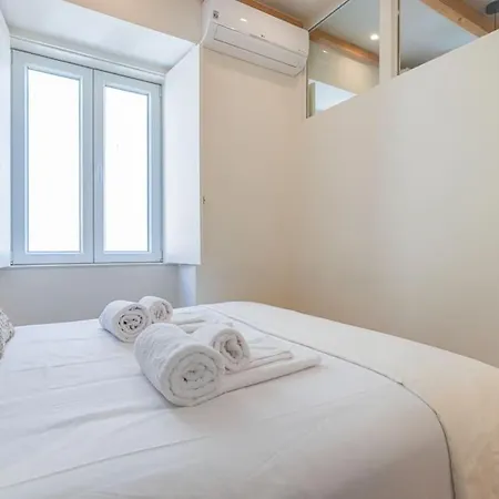 Apartment Cozy Near The River I *